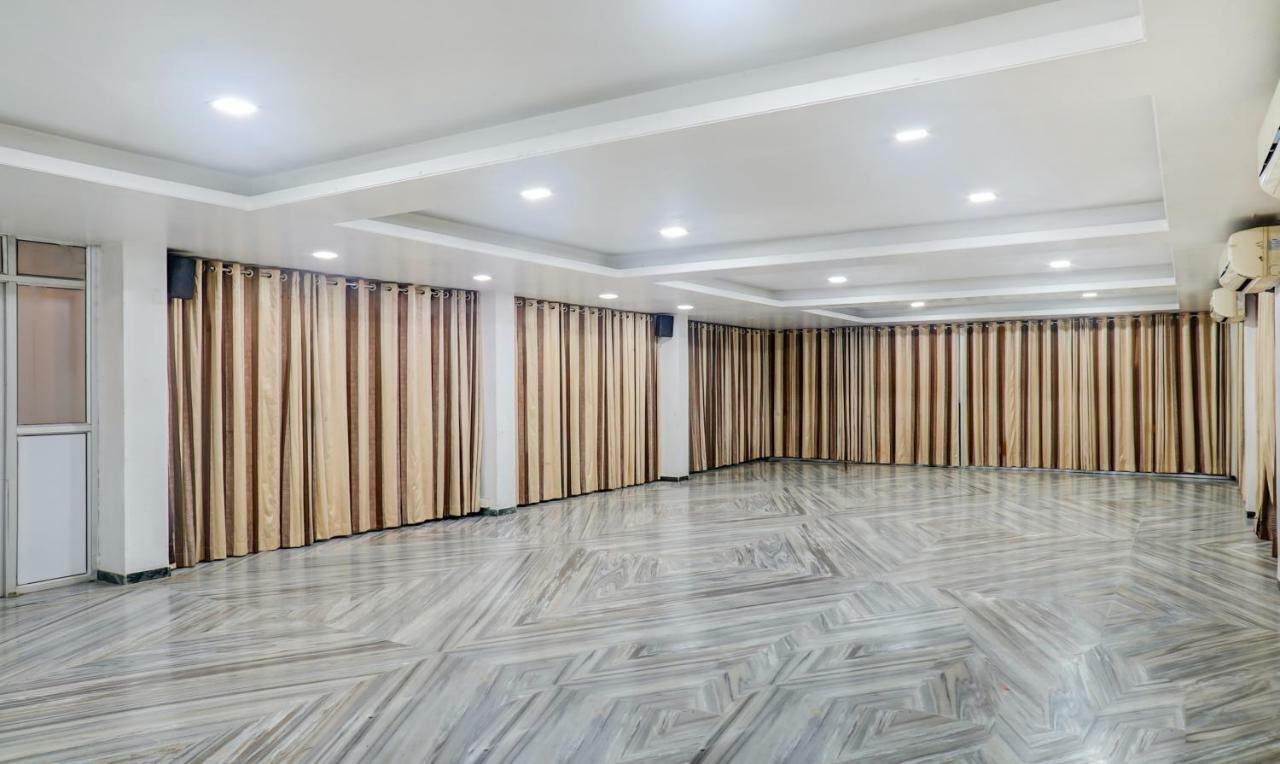 Mountview Resort & Spa Lonavala Esterno foto