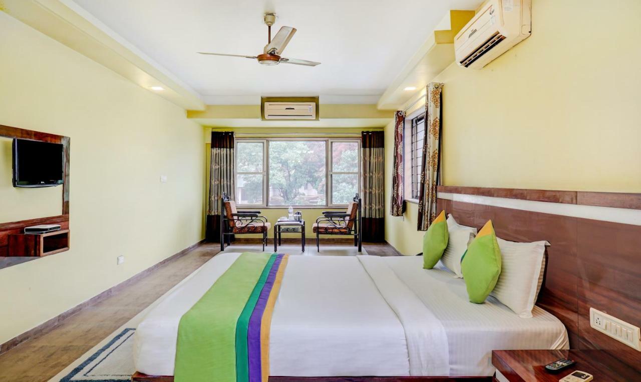 Mountview Resort & Spa Lonavala Esterno foto